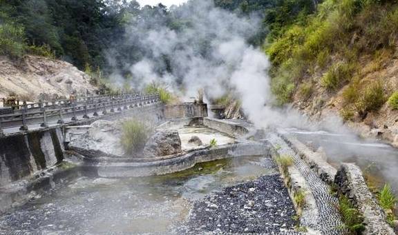 原创 大滚锅、蛤蟆嘴、怀胎井、美女池,数九寒天最热情最温馨的地方4