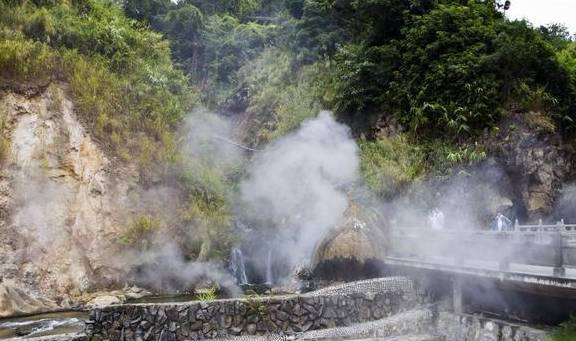 原创 大滚锅、蛤蟆嘴、怀胎井、美女池,数九寒天最热情最温馨的地方7