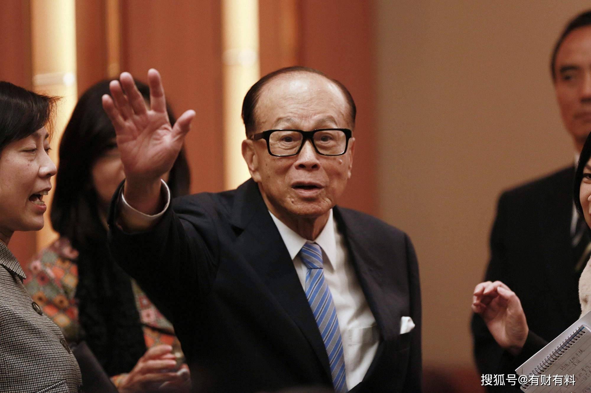 原创 中年丧夫,晚年丧子,女富豪92岁掌舵千亿房企,身家达700亿元1