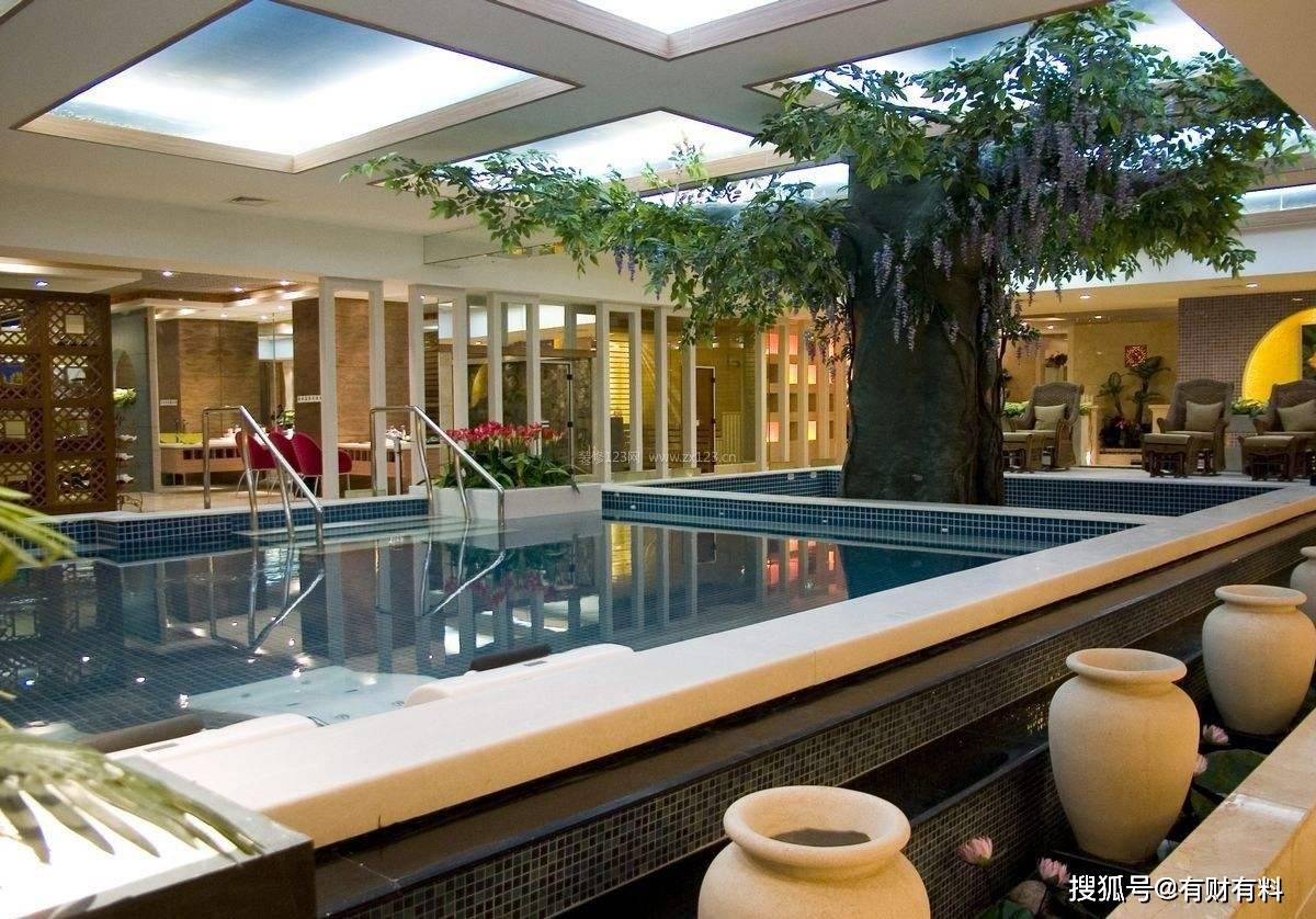 原创 “一条龙”洗浴中心,有人曾花钱过夜,如今为何也没人去了?6