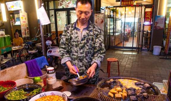 原创 世界最大“庄”，常驻人口1100万，重名太多前面加2个字才说得清8