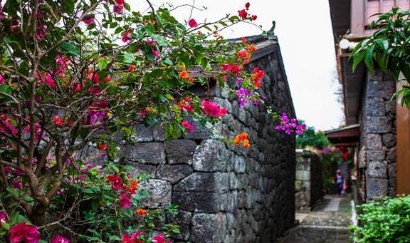 原创 数数水缸就知道谁是土豪，火山古石村里的奇异风俗8