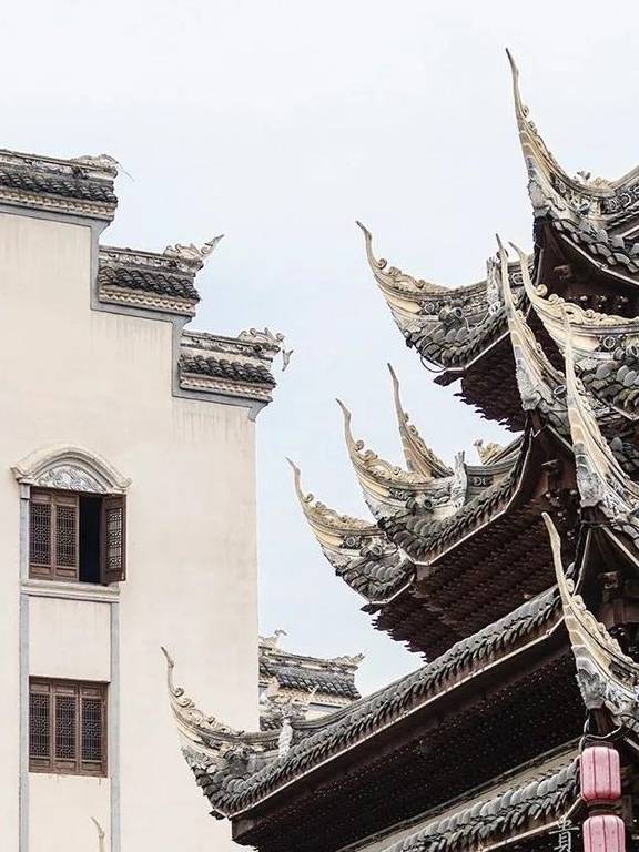 原创 贵州这个百年古镇,曾经是热闹非凡的“小上海”,如今却落寞了3