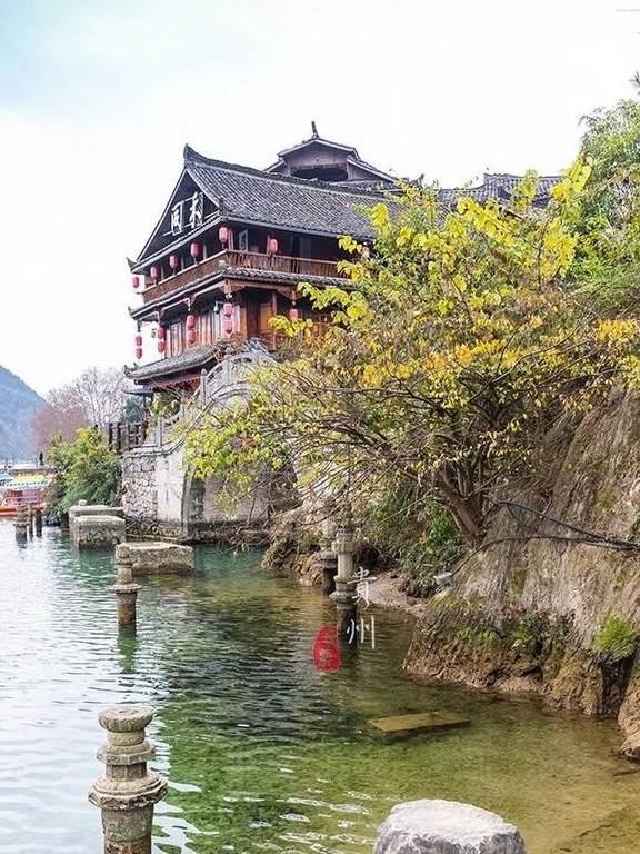 原创 贵州这个百年古镇,曾经是热闹非凡的“小上海”,如今却落寞了7