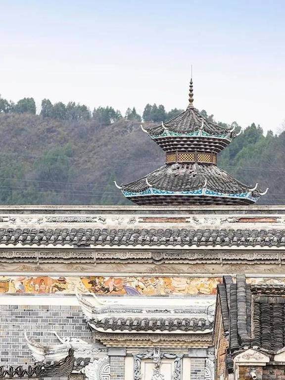 原创 贵州这个百年古镇,曾经是热闹非凡的“小上海”,如今却落寞了15