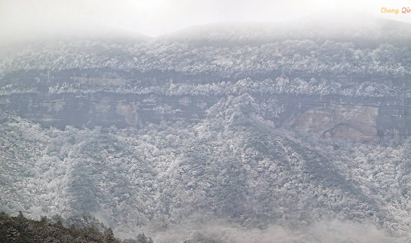 原创 重庆难得的滑雪胜地,冬日里的金佛山,南方人也能看雪了1