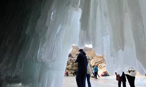 原创 京西门头沟冰瀑群迎来最佳观赏季3