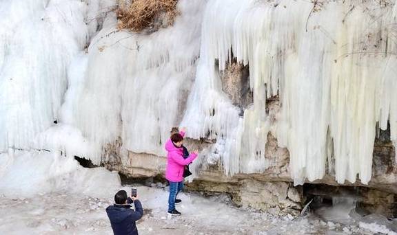 原创 京西门头沟冰瀑群迎来最佳观赏季8