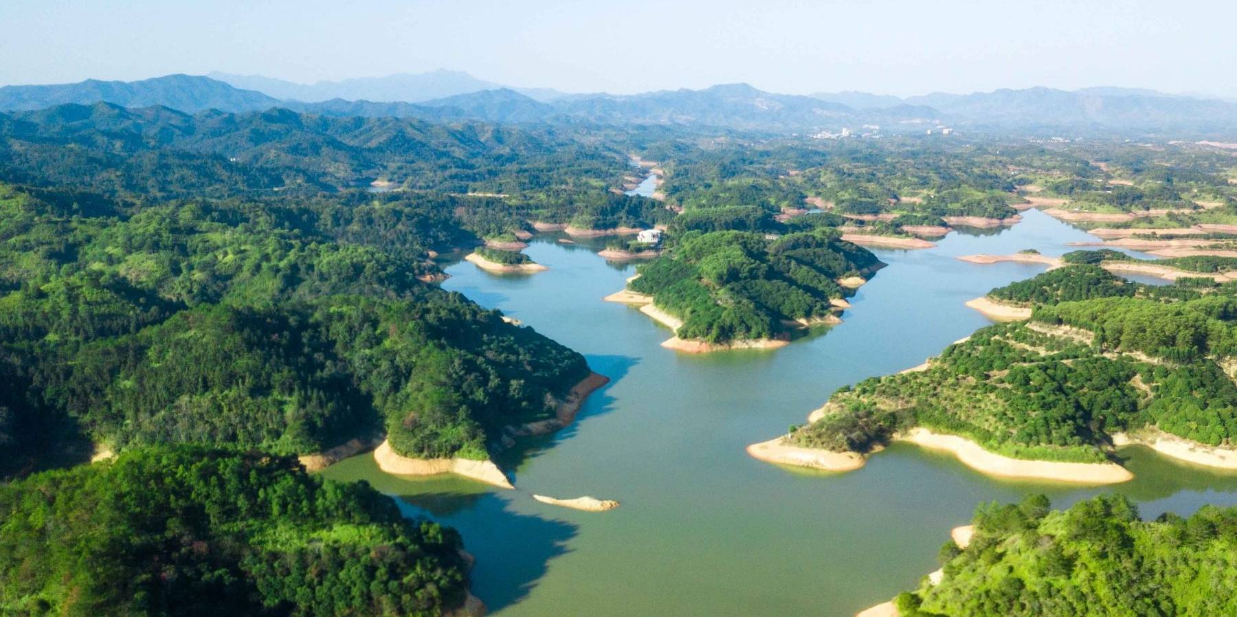 原创 广东也有个“千岛湖”,湖光山色两相宜,景色优美宛如世外桃源!8