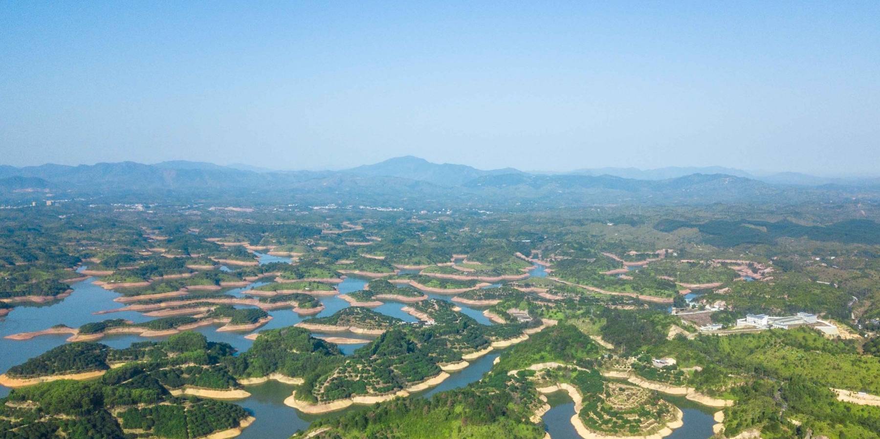 原创 广东也有个“千岛湖”,湖光山色两相宜,景色优美宛如世外桃源!9