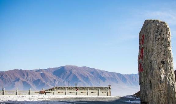 原创 青海湖旅行必经的美景之一,在这里可同时看见太阳和月亮,好神奇1