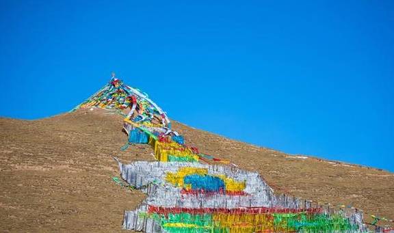 原创 青海湖旅行必经的美景之一,在这里可同时看见太阳和月亮,好神奇14