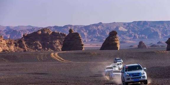 原创 刀郎文化发源地：拥有西北最大的平原水库，清水伴随沙漠真是一绝6