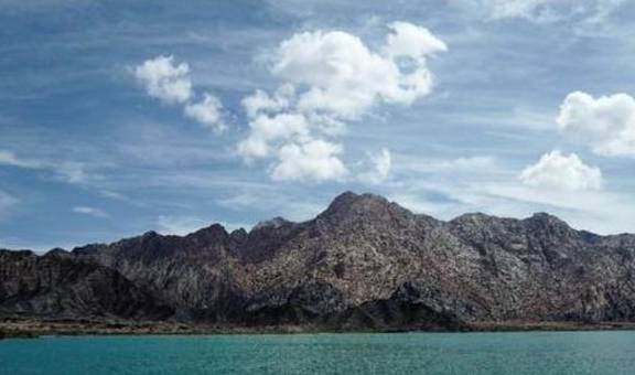 原创 刀郎文化发源地：拥有西北最大的平原水库，清水伴随沙漠真是一绝8