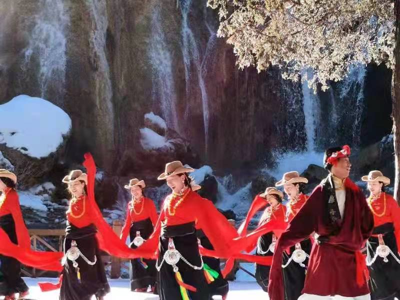 中国九寨沟第十七届国际冰瀑旅游节开幕2