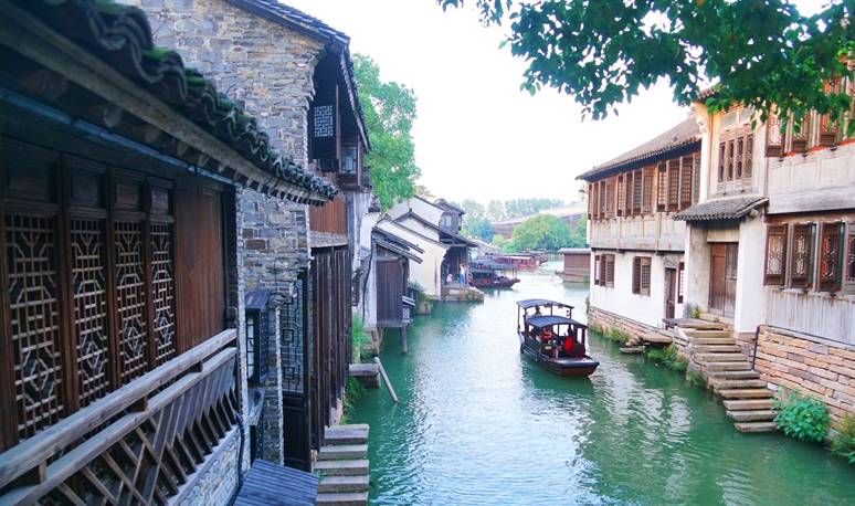原创 浙江有个6000年的古镇,刘若英黄磊对这里情有独钟,年收入60个亿4