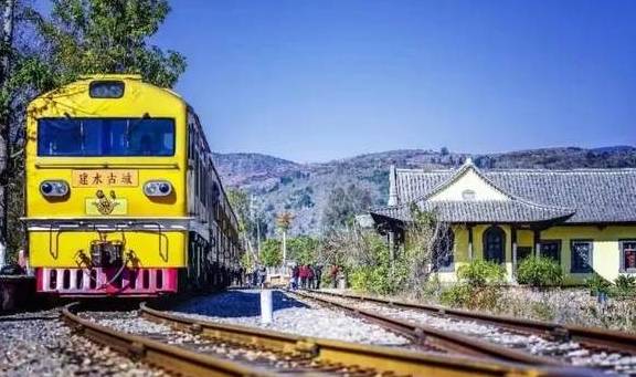 原创 烟雨建水,浪漫芳华……尽在滇越铁路边沿的四座边城!5