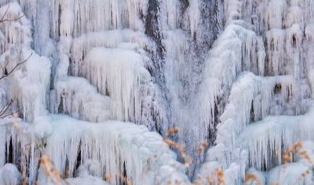 原创 自驾游山东海拔最高村泰安蒿滩村,欣赏天然形成的冰瀑奇观7