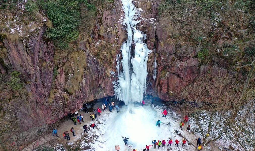 原创 宁波西游记,水帘洞,火焰山,黑龙潭,冰火两重天1