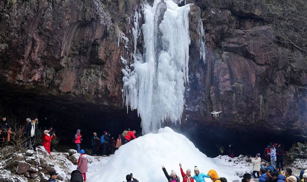 原创 宁波西游记,水帘洞,火焰山,黑龙潭,冰火两重天4