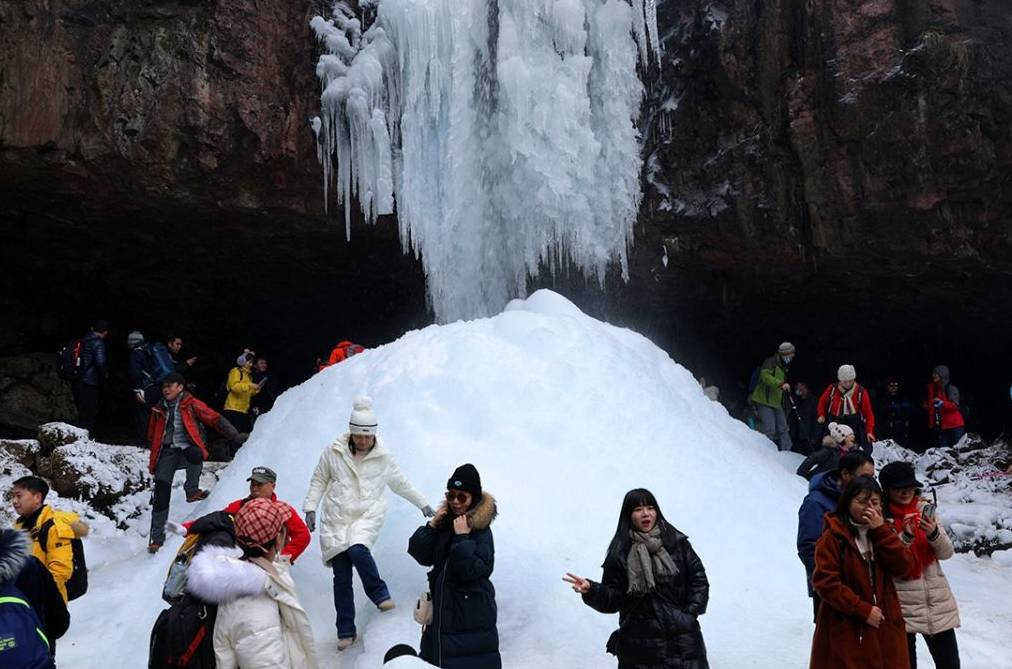 原创 宁波西游记,水帘洞,火焰山,黑龙潭,冰火两重天5