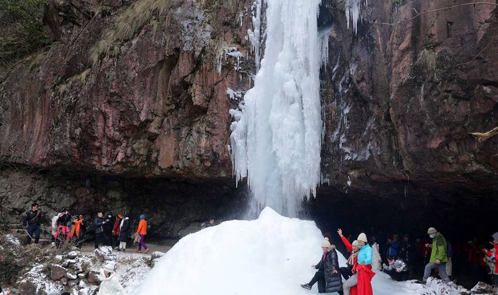 原创 宁波西游记,水帘洞,火焰山,黑龙潭,冰火两重天7
