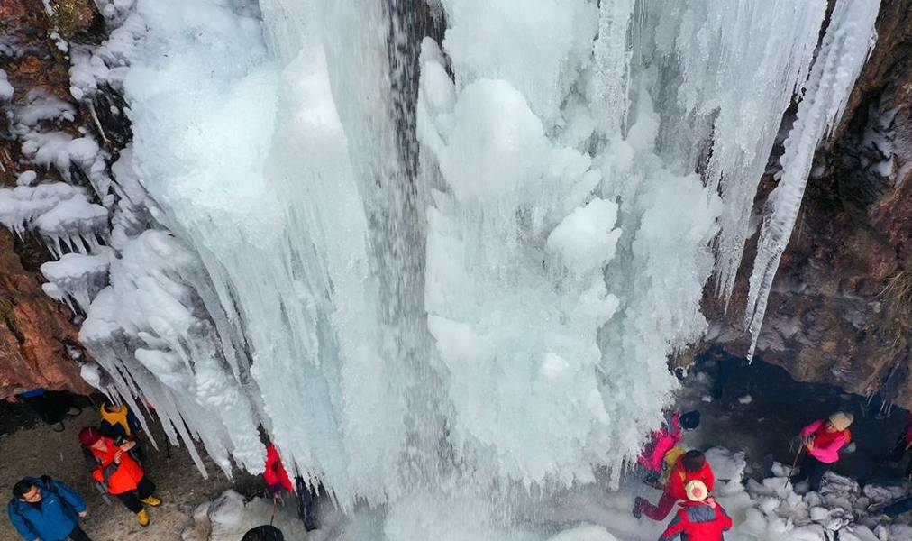 原创 宁波西游记,水帘洞,火焰山,黑龙潭,冰火两重天13