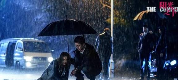 原创 一天一个热搜，这么小清新的地方，竟然能拍出年度第一狗血神剧？2