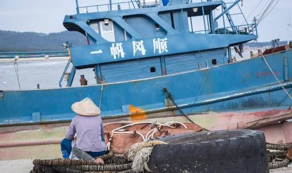 原创 一天一个热搜，这么小清新的地方，竟然能拍出年度第一狗血神剧？11