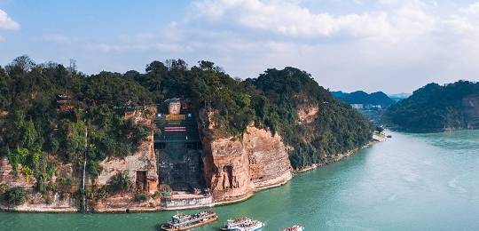 原创 当年,乐山大佛胸前发现隐藏密室,专家打开后,验证千年传说2