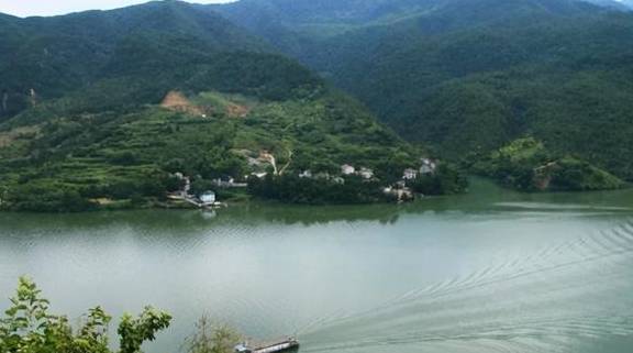 原创 杭州最大室外滑雪场,面积10万平方米,是2021年最佳旅行地7