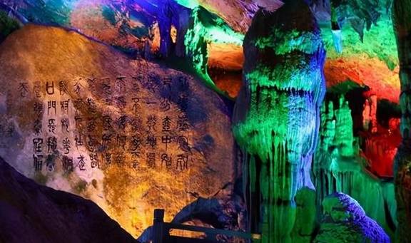 原创 杭州最大室外滑雪场,面积10万平方米,是2021年最佳旅行地9