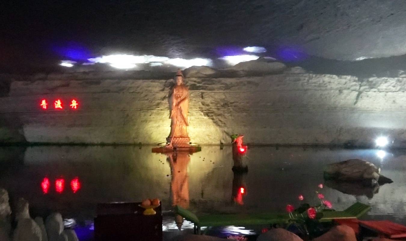 原创 重庆金佛山被人忽略的景点,被誉为天下第一,形成于350万年前8