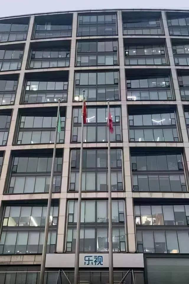 原创 酷派重返牌桌:1年融资21亿港元,背后地产家族实控5家上市公司2