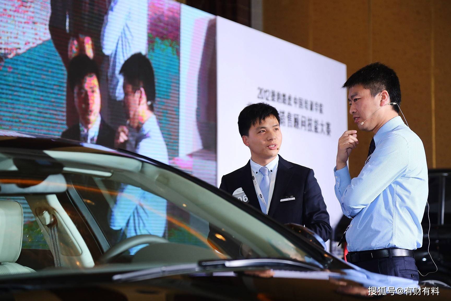 原创 中国雪堡在镜泊湖畔“欢乐开园”1