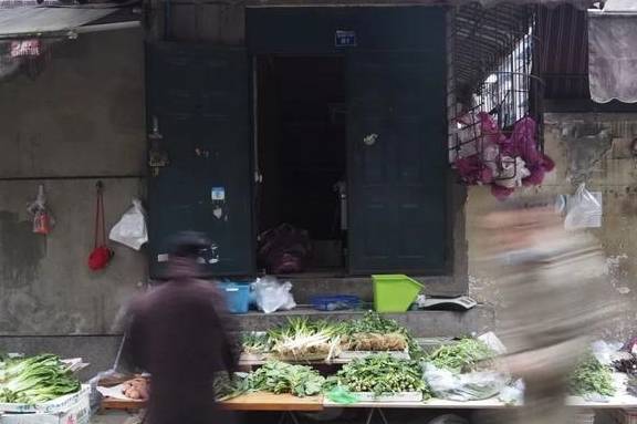 原创 双桥路腹地，生长出一个野生菜市14