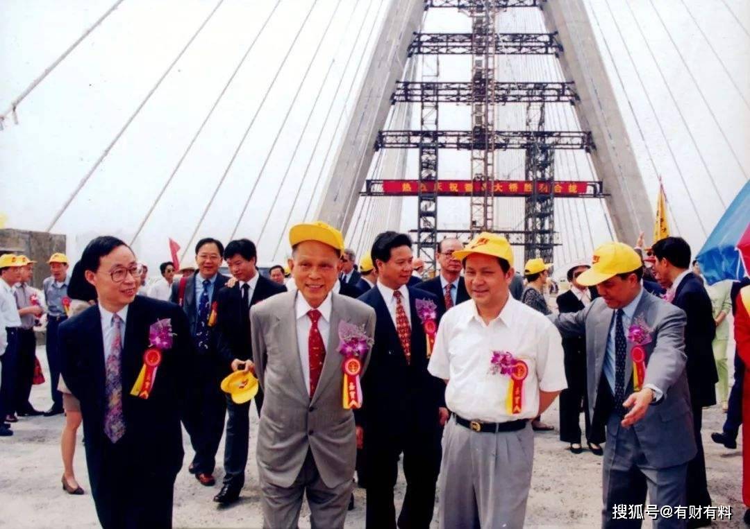 原创 王健林投资百亿,许家印斥资千亿,“偏远小城”为何受到青睐?3