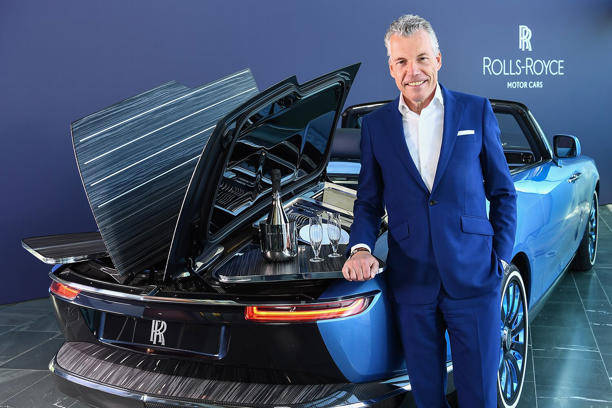 劳斯莱斯CEO称疫情让豪车销量猛增,何小鹏:这是新型口红效应?1