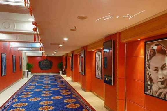 原创 南京新街口“最古老”的建筑，虽然很破旧，但任何开发商都拆不起5