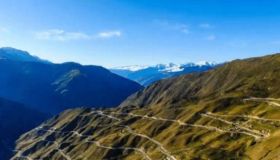 原创 一公里一条人命,2000多位战士用生命铸造,修建川藏公路有多难?1