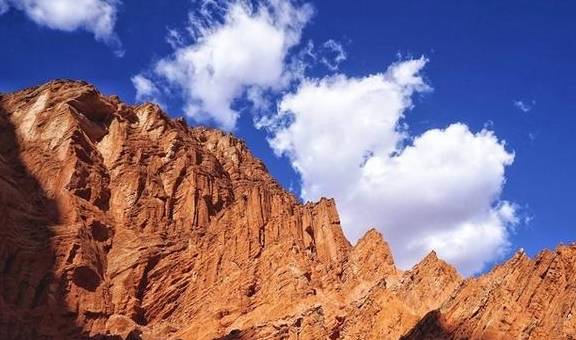 原创 位于新疆的这个峡谷，颜色如火，可媲美美国羚羊谷16