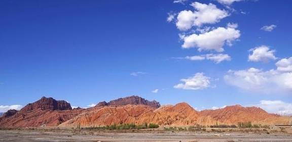 原创 位于新疆的这个峡谷，颜色如火，可媲美美国羚羊谷8