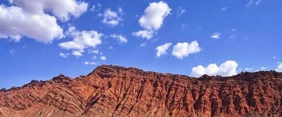 原创 位于新疆的这个峡谷，颜色如火，可媲美美国羚羊谷10