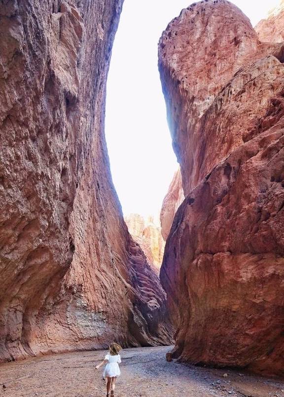 原创 位于新疆的这个峡谷，颜色如火，可媲美美国羚羊谷19