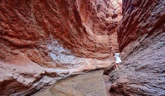 原创 位于新疆的这个峡谷，颜色如火，可媲美美国羚羊谷29