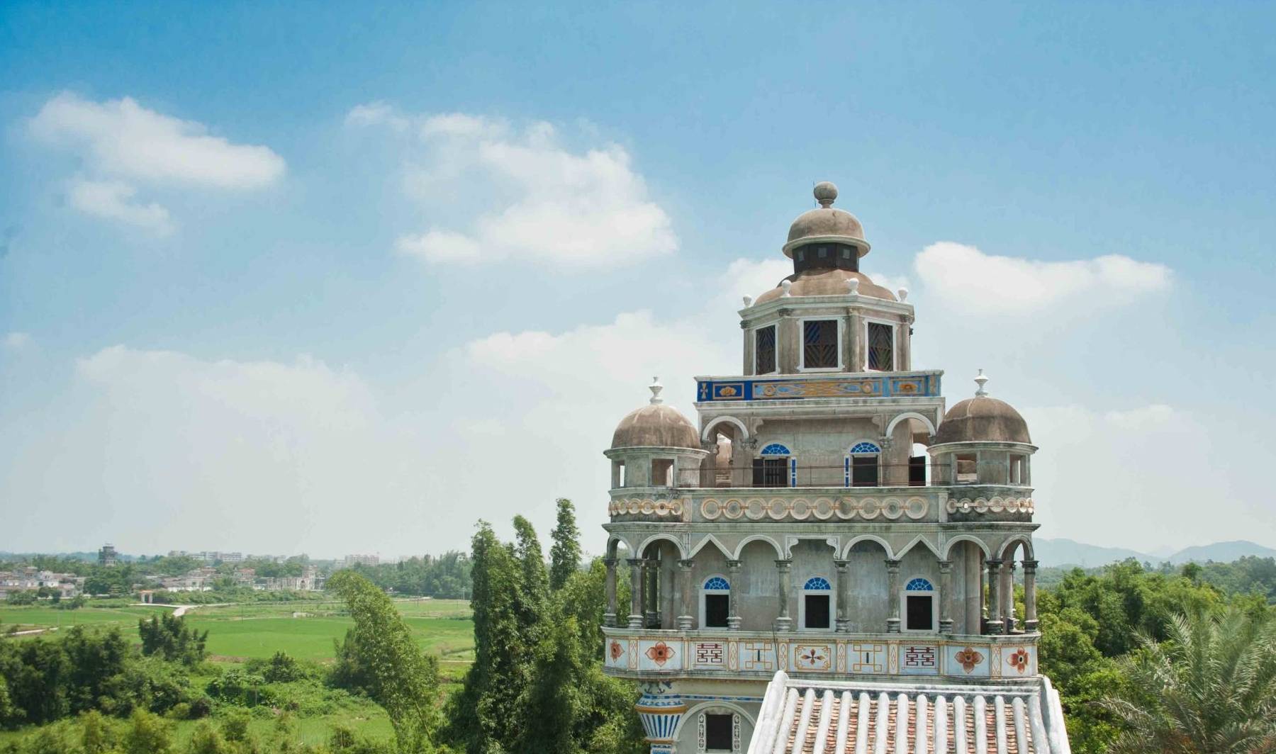 原创 我国超神奇的碉楼,华侨文化的典范之作,千姿百态的建筑群超震撼1