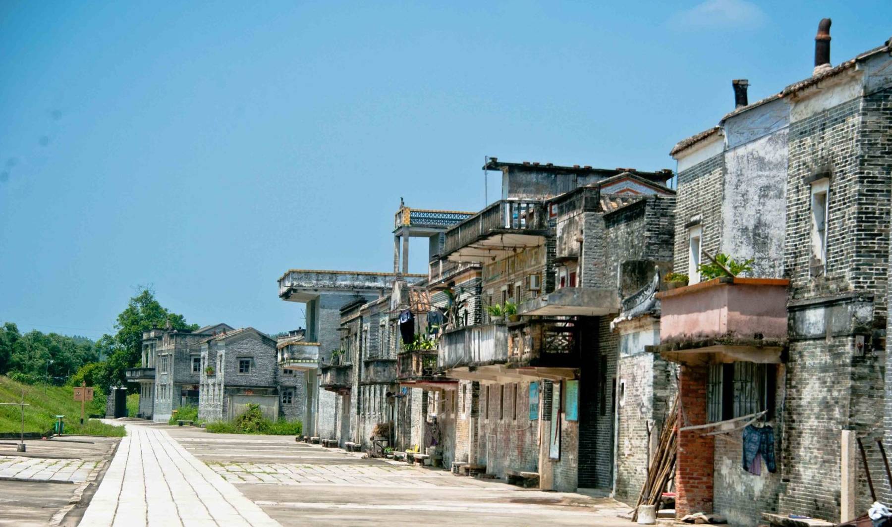 原创 我国超神奇的碉楼,华侨文化的典范之作,千姿百态的建筑群超震撼9