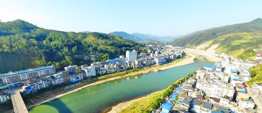 原创 贵州黔东南州最南的县,拥有高铁站,却距离县城约30公里3