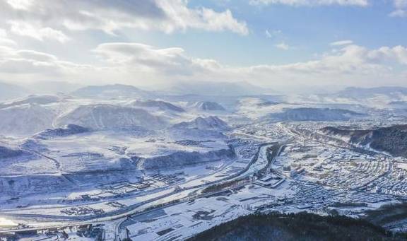 原创 白山抚松藏着个“木屋村落”,落泪的风景连绵,去这里返璞归真吧1