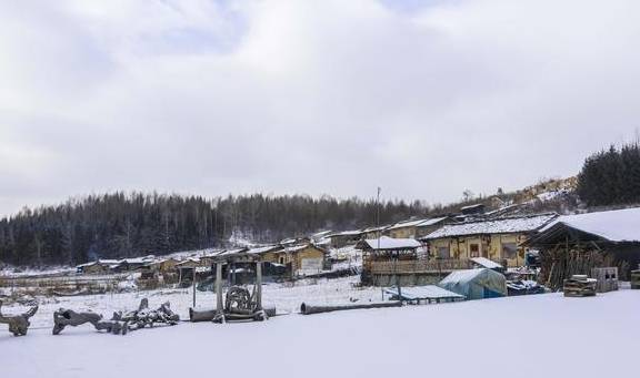 原创 白山抚松藏着个“木屋村落”,落泪的风景连绵,去这里返璞归真吧11